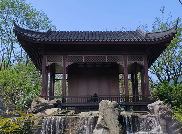 鋁代木涼亭